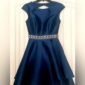 Beautiful Jovani cocktail/homecoming dress